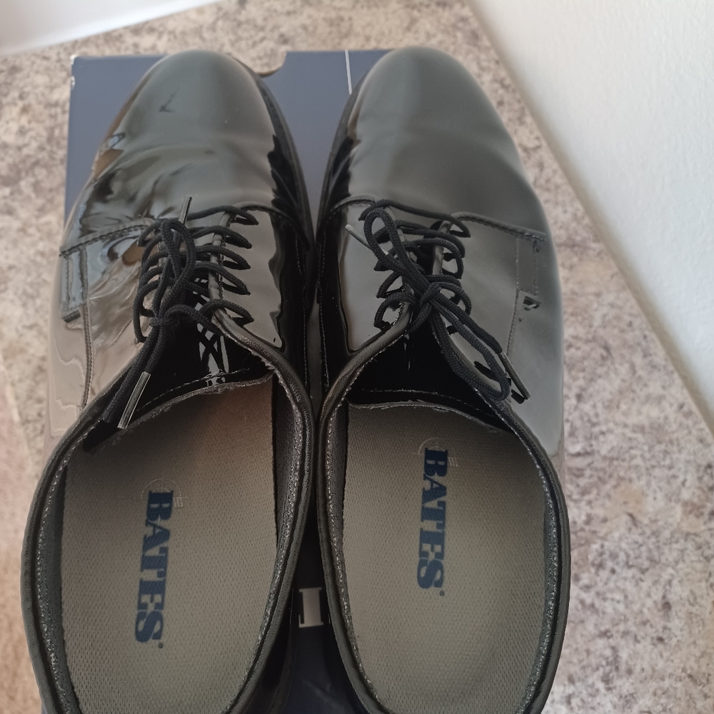 Bates Lites Black High Gloss Oxford